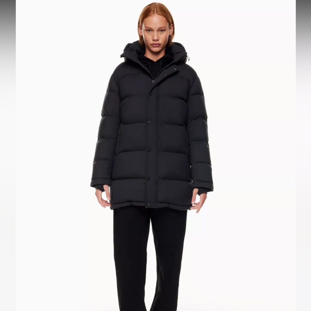 Aritzia super puff mid length